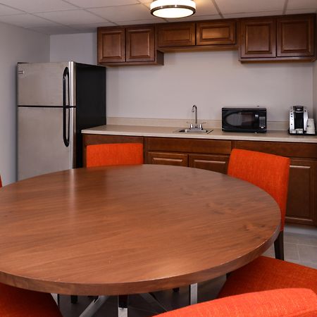 Holiday Inn Express & Suites Springfield By Ihg Экстерьер фото