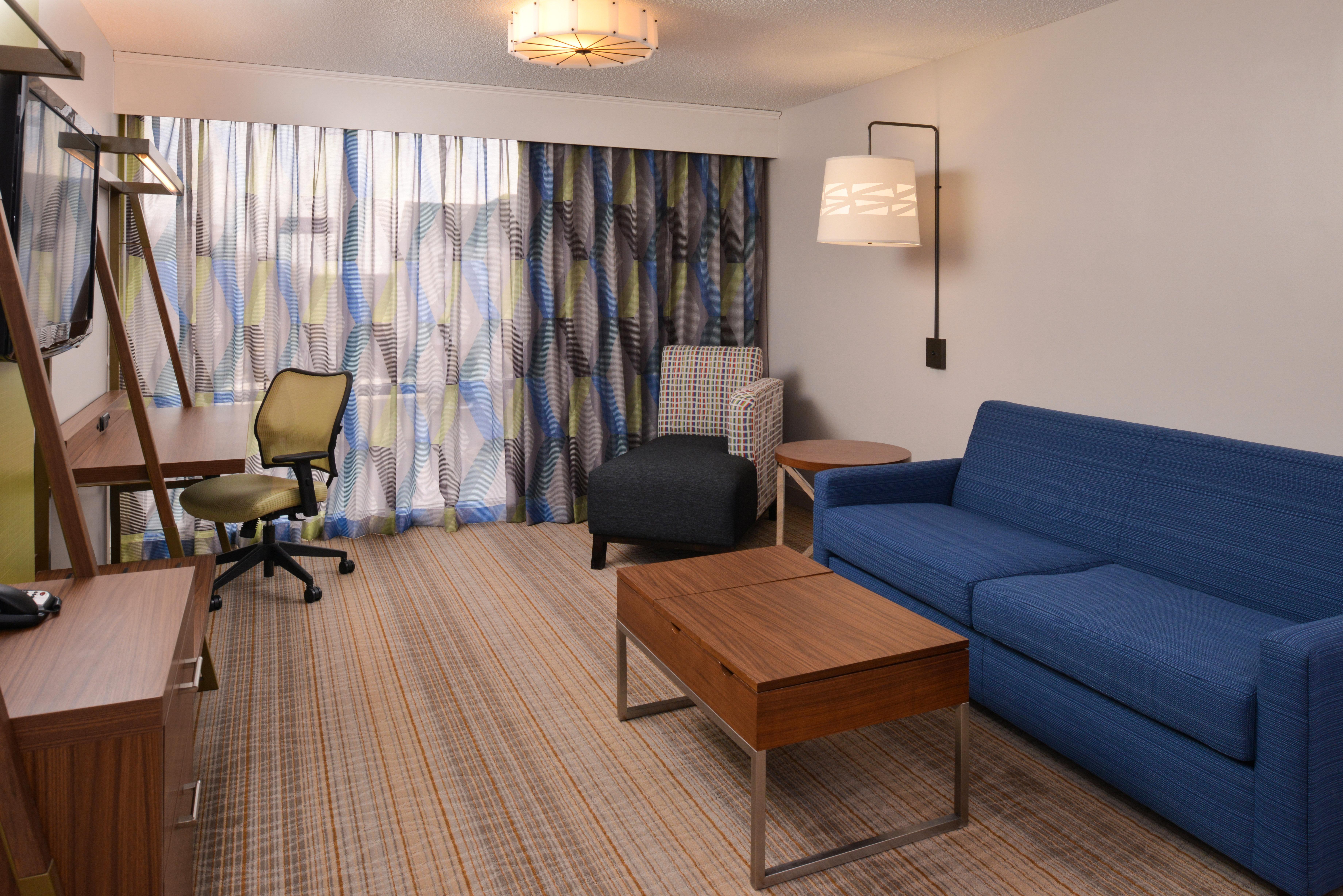 Holiday Inn Express & Suites Springfield By Ihg Экстерьер фото