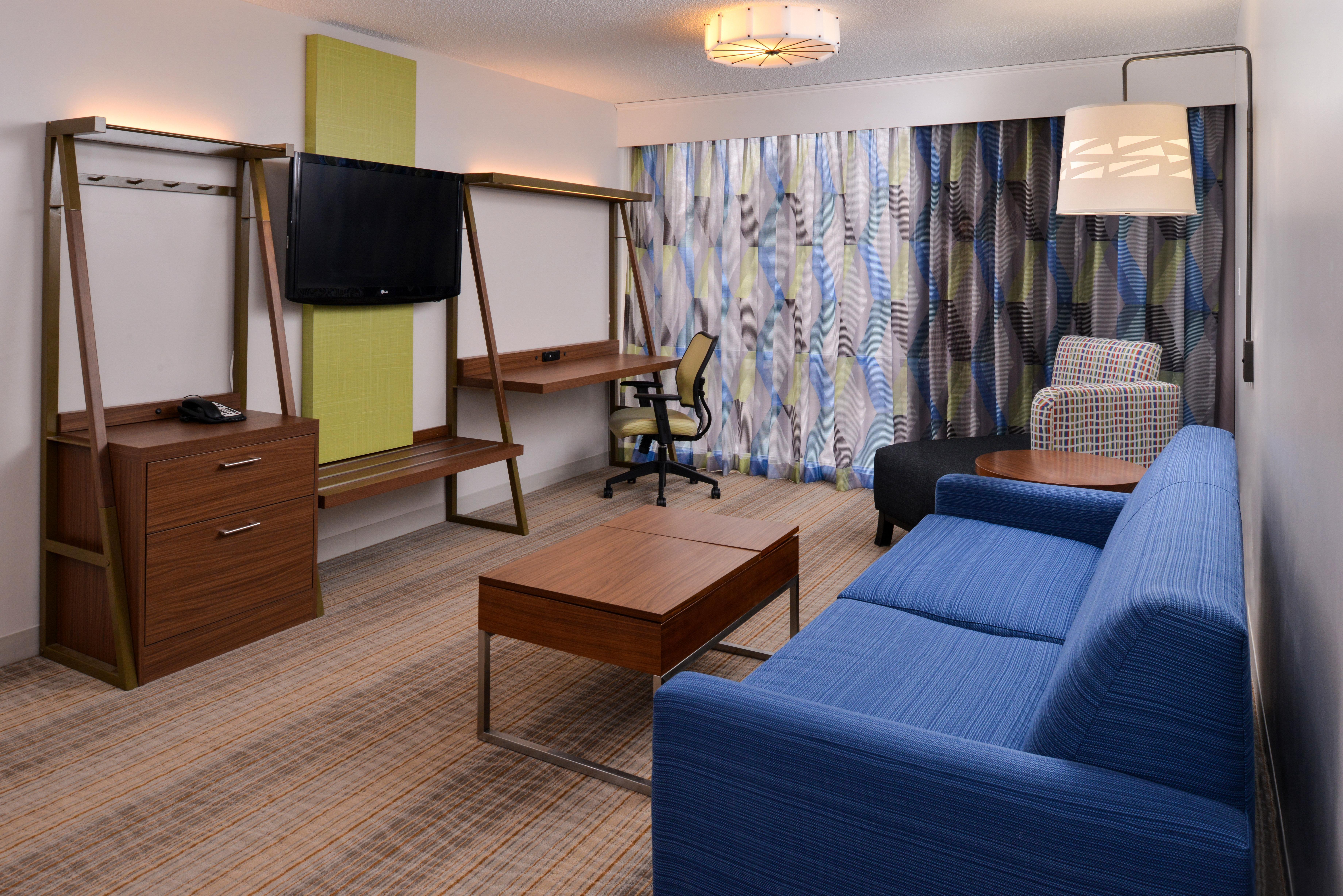 Holiday Inn Express & Suites Springfield By Ihg Экстерьер фото