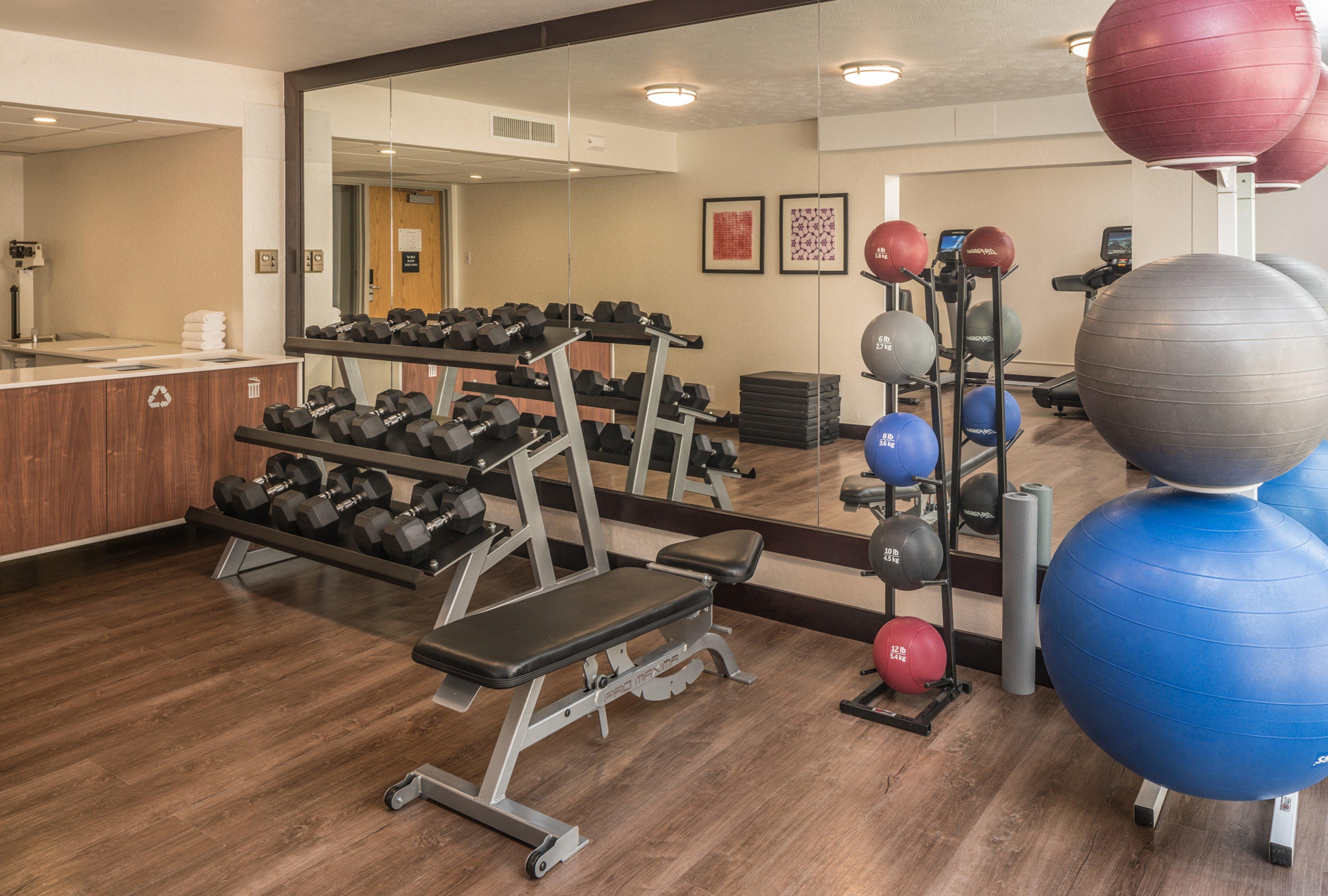 Holiday Inn Express & Suites Springfield By Ihg Экстерьер фото