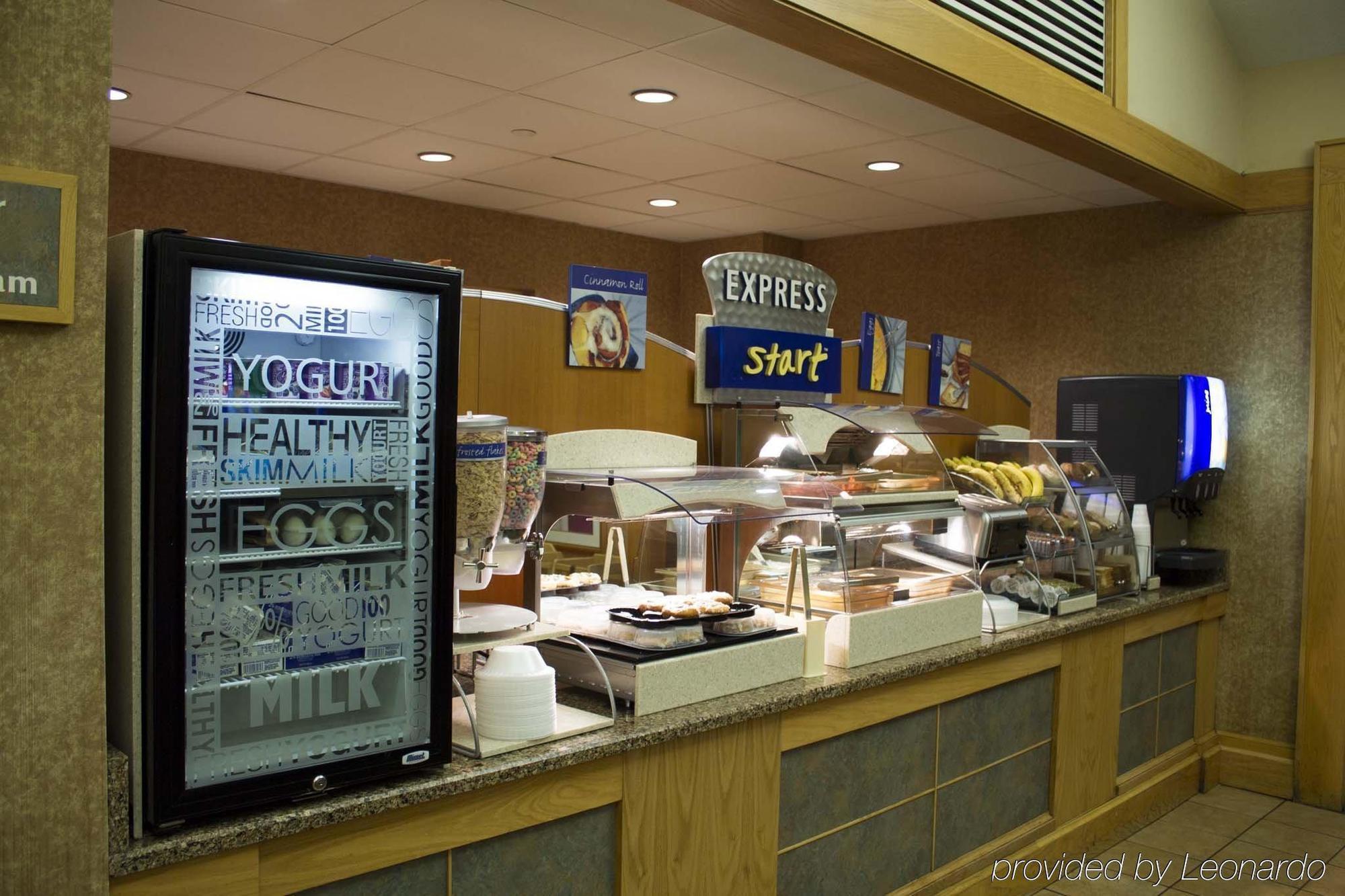 Holiday Inn Express & Suites Springfield By Ihg Экстерьер фото