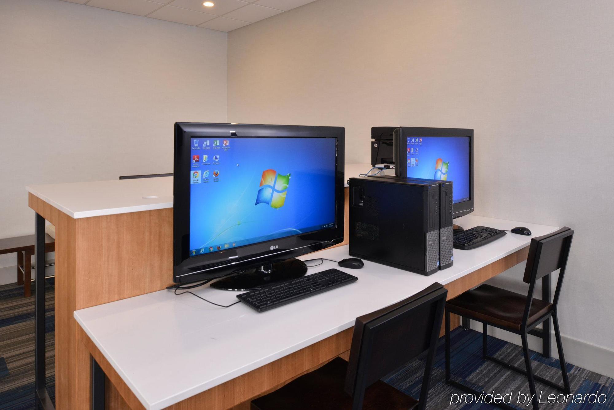Holiday Inn Express & Suites Springfield By Ihg Экстерьер фото