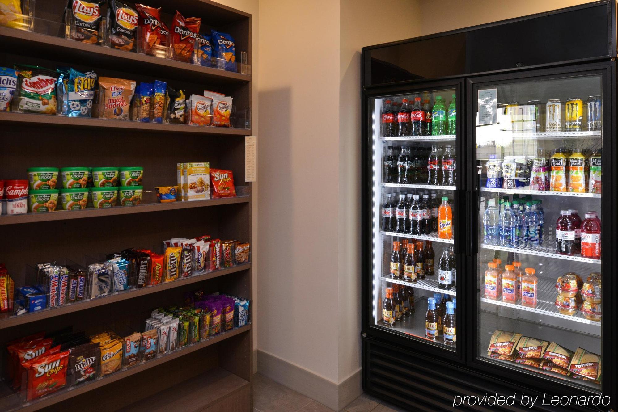 Holiday Inn Express & Suites Springfield By Ihg Экстерьер фото