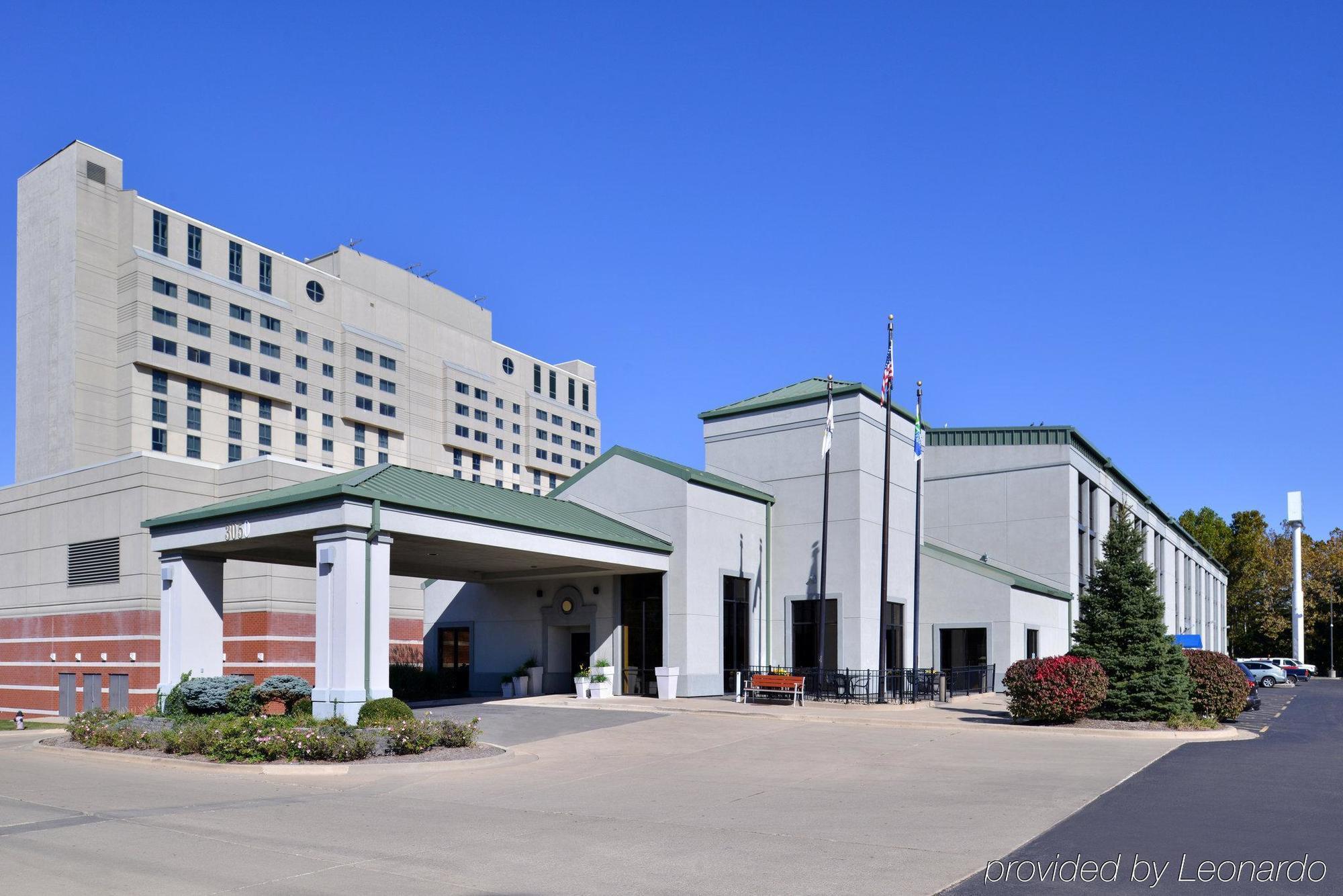 Holiday Inn Express & Suites Springfield By Ihg Экстерьер фото